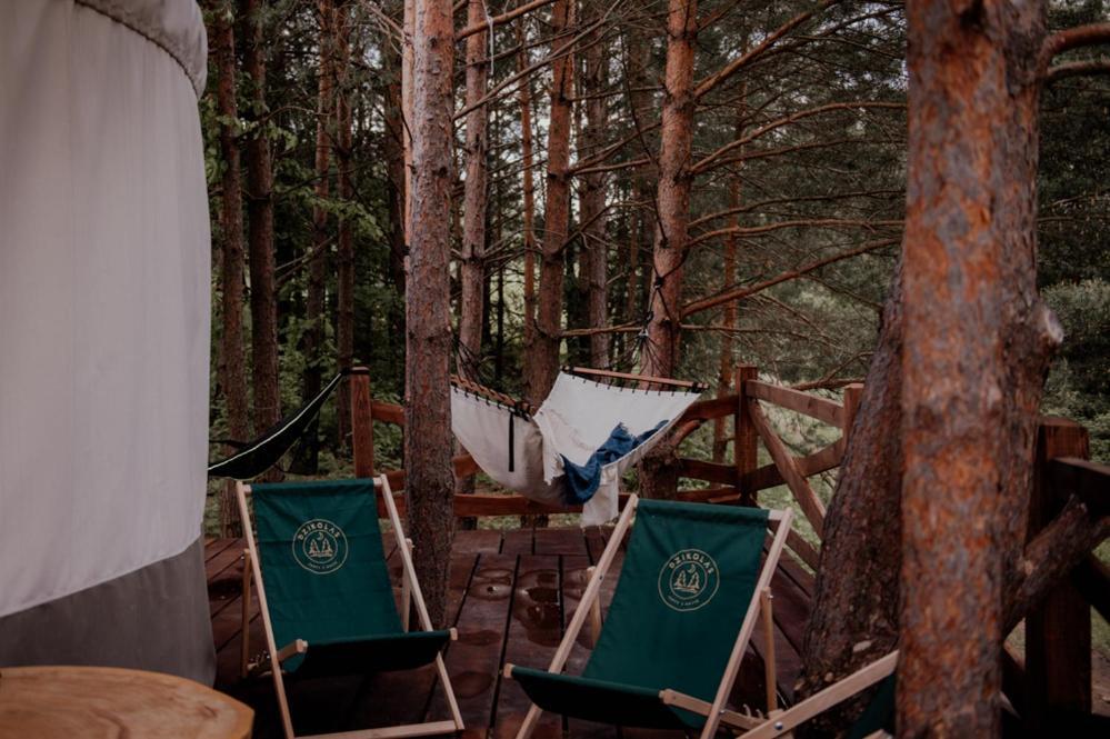 Jurty Z Widokiem, Prywatna Balia- Dzikolas Glamping Krasnobród Kültér fotó