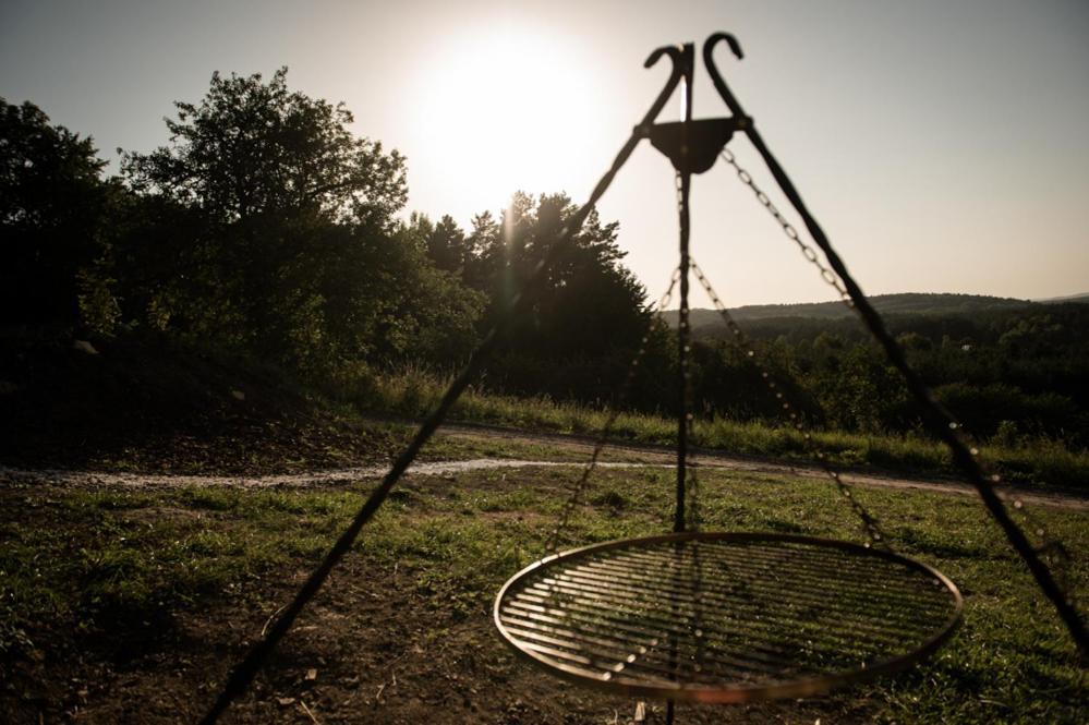 Jurty Z Widokiem, Prywatna Balia- Dzikolas Glamping Krasnobród Kültér fotó