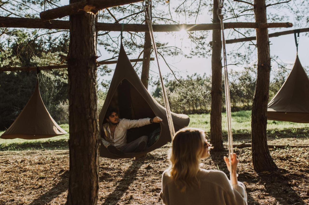 Jurty Z Widokiem, Prywatna Balia- Dzikolas Glamping Krasnobród Kültér fotó