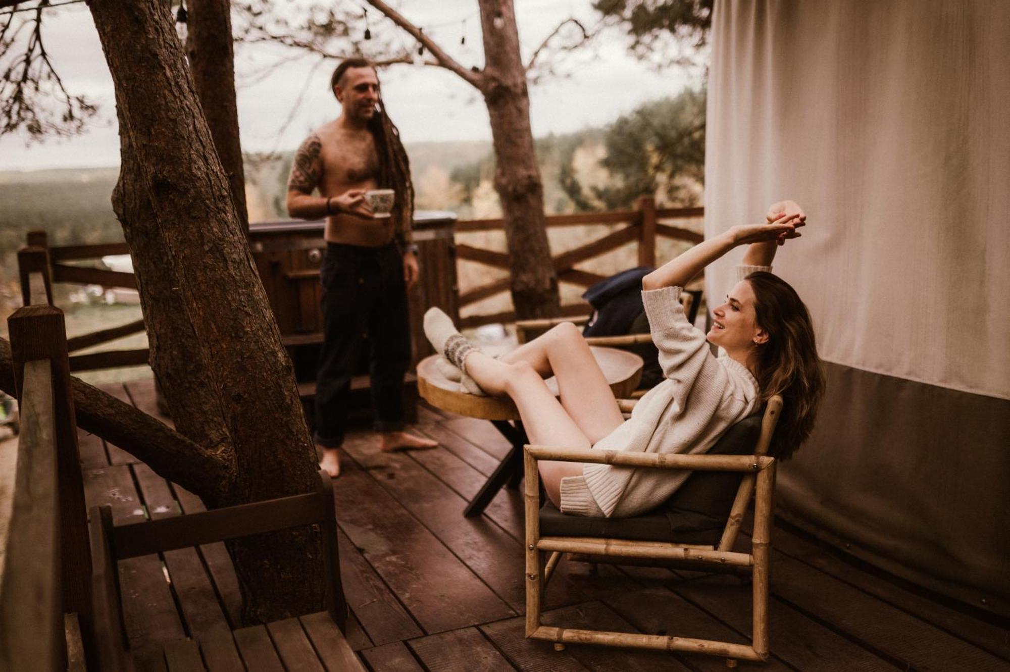 Jurty Z Widokiem, Prywatna Balia- Dzikolas Glamping Krasnobród Kültér fotó