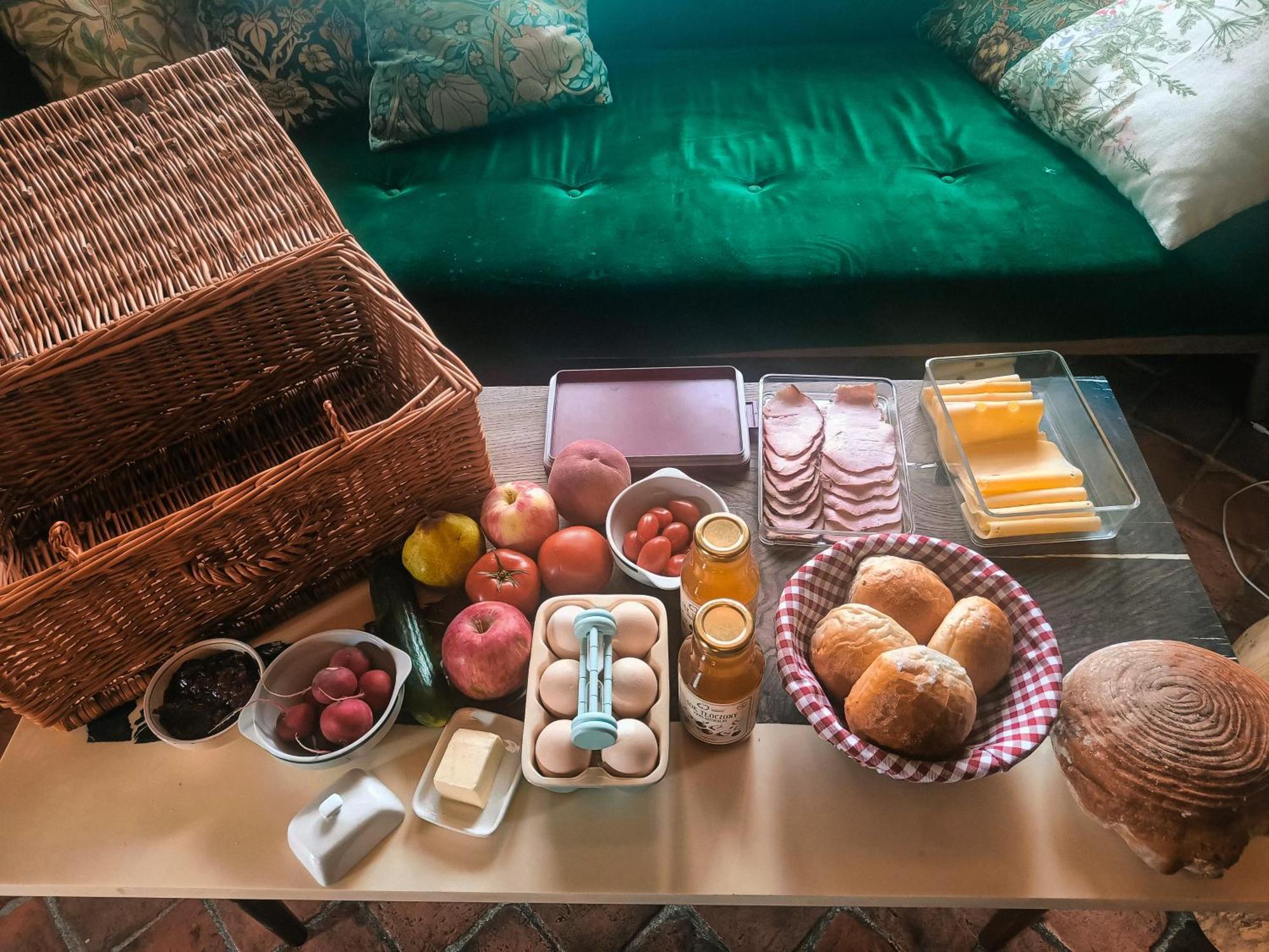 Jurty Z Widokiem, Prywatna Balia- Dzikolas Glamping Krasnobród Kültér fotó